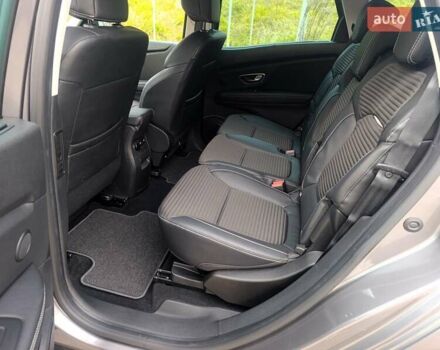 Сірий Рено Сценік, об'ємом двигуна 1.75 л та пробігом 230 тис. км за 16500 $, фото 72 на Automoto.ua