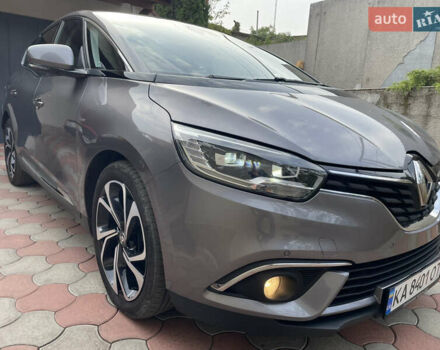 Серый Рено Сценик, объемом двигателя 1.75 л и пробегом 218 тыс. км за 15999 $, фото 1 на Automoto.ua