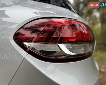Рено Сценик 2019 в Житомире на Automoto.ua Серый Рено Сценик, объемом двигателя 1.75 л и пробегом 223 тыс. км за 14900 $, фото 7 на Automoto.ua