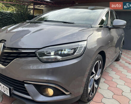 Серый Рено Сценик, объемом двигателя 1.75 л и пробегом 218 тыс. км за 15999 $, фото 3 на Automoto.ua