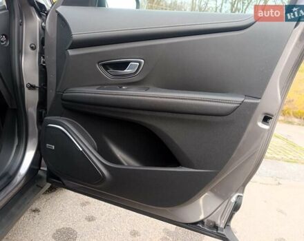 Сірий Рено Сценік, об'ємом двигуна 1.75 л та пробігом 230 тис. км за 16500 $, фото 102 на Automoto.ua