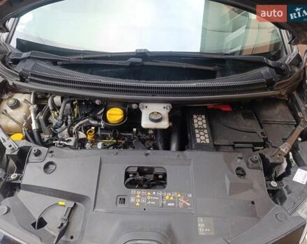 Сірий Рено Сценік, об'ємом двигуна 1.75 л та пробігом 230 тис. км за 16500 $, фото 129 на Automoto.ua