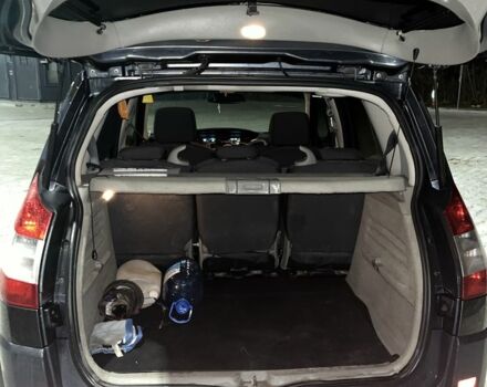 Серый Рено Сценик, объемом двигателя 1.5 л и пробегом 3 тыс. км за 4600 $, фото 4 на Automoto.ua