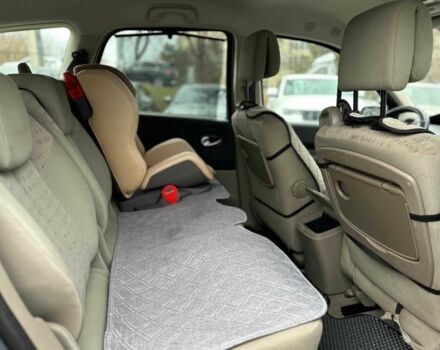 Серый Рено Сценик, объемом двигателя 1.5 л и пробегом 265 тыс. км за 5790 $, фото 10 на Automoto.ua