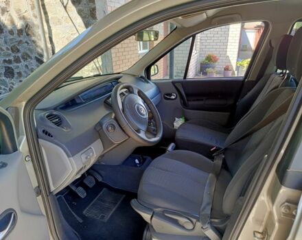 Серый Рено Сценик, объемом двигателя 1.6 л и пробегом 181 тыс. км за 5400 $, фото 6 на Automoto.ua