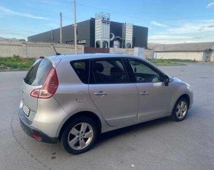 Рено Сценик 2009 в Чернигове на Automoto.ua Серый Рено Сценик, объемом двигателя 1.5 л и пробегом 240 тыс. км за 6300 $, фото 2 на Automoto.ua