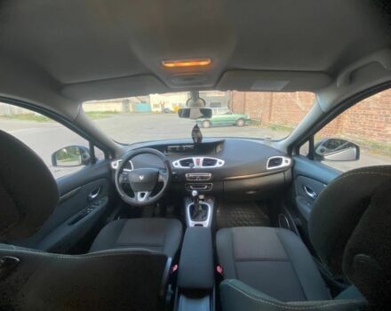 Рено Сценик 2009 в Чернигове на Automoto.ua Серый Рено Сценик, объемом двигателя 1.5 л и пробегом 240 тыс. км за 6300 $, фото 6 на Automoto.ua