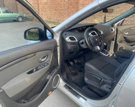 Рено Сценик 2009 в Чернигове на Automoto.ua Серый Рено Сценик, объемом двигателя 1.5 л и пробегом 240 тыс. км за 6300 $, фото 7 на Automoto.ua