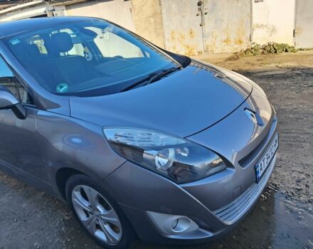 Серый Рено Сценик, объемом двигателя 0 л и пробегом 220 тыс. км за 6500 $, фото 1 на Automoto.ua