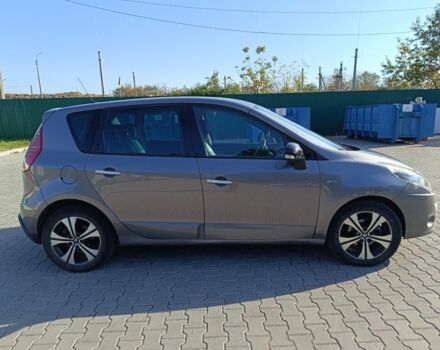 Серый Рено Сценик, объемом двигателя 1.6 л и пробегом 300 тыс. км за 6700 $, фото 1 на Automoto.ua