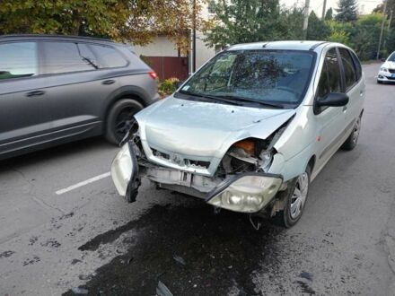 Рено Сценик 2000 в Хмельницком на Automoto.ua Серый Рено Сценик, объемом двигателя 1.9 л и пробегом 250 тыс. км за 1550 $, фото 1 на Automoto.ua