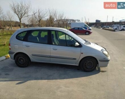 Серый Рено Сценик, объемом двигателя 2 л и пробегом 296 тыс. км за 2100 $, фото 1 на Automoto.ua