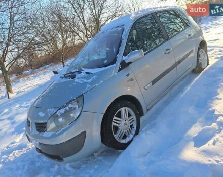 Серый Рено Сценик, объемом двигателя 1.9 л и пробегом 222 тыс. км за 1000 $, фото 1 на Automoto.ua