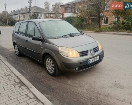 Рено Сценик 2004 в Житомире на Automoto.ua Серый Рено Сценик, объемом двигателя 1.5 л и пробегом 330 тыс. км за 3650 $, фото 1 на Automoto.ua