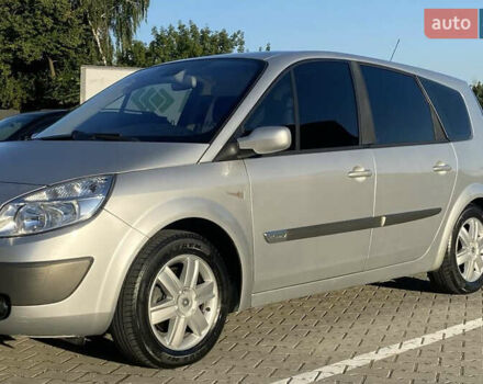 Серый Рено Сценик, объемом двигателя 2 л и пробегом 261 тыс. км за 4600 $, фото 1 на Automoto.ua