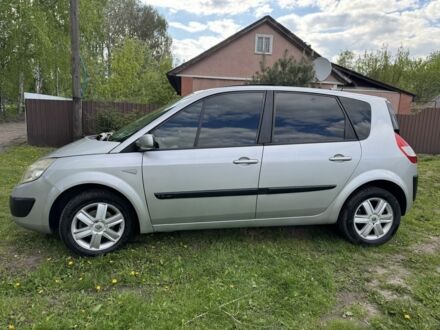 Рено Сценик 2005 в Кролевце на Automoto.ua Серый Рено Сценик, объемом двигателя 1.6 л и пробегом 170 тыс. км за 5100 $, фото 1 на Automoto.ua