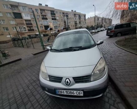 Серый Рено Сценик, объемом двигателя 1.6 л и пробегом 206 тыс. км за 3800 $, фото 1 на Automoto.ua