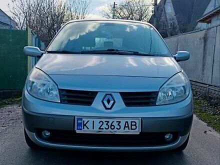Рено Сценік 2005 у Борисполе на Automoto.ua Сірий Рено Сценік, об'ємом двигуна 2 л та пробігом 153 тис. км за 5600 $, фото 1 на Automoto.ua