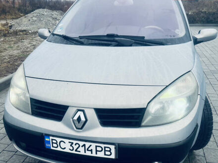 Серый Рено Сценик, объемом двигателя 2 л и пробегом 153 тыс. км за 5150 $, фото 1 на Automoto.ua