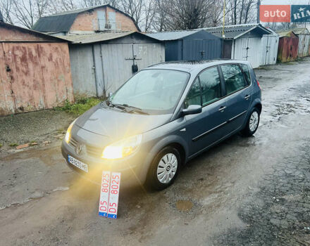 Серый Рено Сценик, объемом двигателя 1.6 л и пробегом 215 тыс. км за 5100 $, фото 1 на Automoto.ua