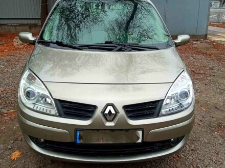 Рено Сценік 2006 у Кропивницькому (Кіровограді) на Automoto.ua Сірий Рено Сценік, об'ємом двигуна 20 л та пробігом 240 тис. км за 5600 $, фото 1 на Automoto.ua