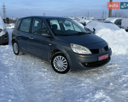 Серый Рено Сценик, объемом двигателя 2 л и пробегом 207 тыс. км за 5800 $, фото 1 на Automoto.ua