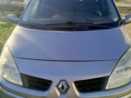 Серый Рено Сценик, объемом двигателя 1.46 л и пробегом 230 тыс. км за 5600 $, фото 1 на Automoto.ua