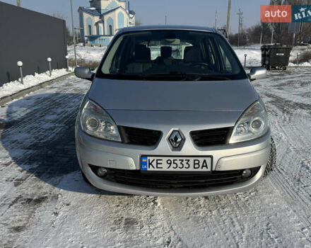 Серый Рено Сценик, объемом двигателя 1.6 л и пробегом 185 тыс. км за 5400 $, фото 1 на Automoto.ua