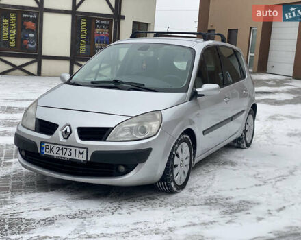 Сірий Рено Сценік, об'ємом двигуна 1.6 л та пробігом 320 тис. км за 4450 $, фото 1 на Automoto.ua