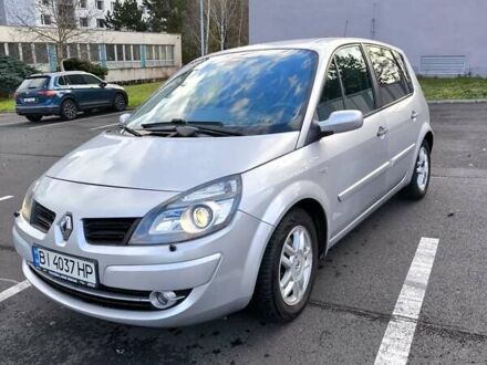 Серый Рено Сценик, объемом двигателя 2 л и пробегом 210 тыс. км за 6950 $, фото 1 на Automoto.ua