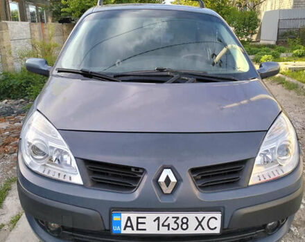 Серый Рено Сценик, объемом двигателя 1.5 л и пробегом 270 тыс. км за 5000 $, фото 1 на Automoto.ua