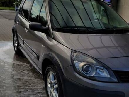 Рено Сценік 2008 у Деражне на Automoto.ua Сірий Рено Сценік, об'ємом двигуна 1.46 л та пробігом 260 тис. км за 5000 $, фото 1 на Automoto.ua