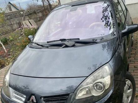 Сірий Рено Сценік, об'ємом двигуна 1.5 л та пробігом 296 тис. км за 4900 $, фото 1 на Automoto.ua