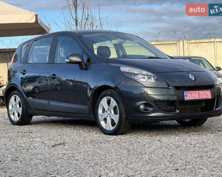 Сірий Рено Сценік, об'ємом двигуна 1.6 л та пробігом 237 тис. км за 7650 $, фото 1 на Automoto.ua