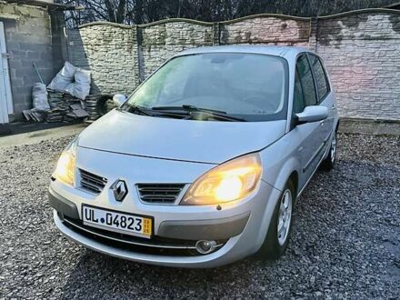 Серый Рено Сценик, объемом двигателя 1.6 л и пробегом 228 тыс. км за 5450 $, фото 1 на Automoto.ua