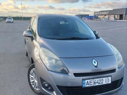 Серый Рено Сценик, объемом двигателя 1.5 л и пробегом 236 тыс. км за 7000 $, фото 1 на Automoto.ua