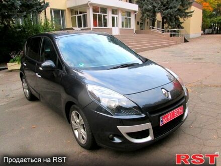 Рено Сценик 2009 в Чернигове на Automoto.ua Серый Рено Сценик, объемом двигателя 1.6 л и пробегом 163 тыс. км за 7500 $, фото 1 на Automoto.ua