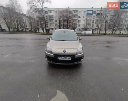Серый Рено Сценик, объемом двигателя 1.46 л и пробегом 300 тыс. км за 6650 $, фото 1 на Automoto.ua