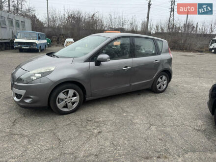 Сірий Рено Сценік, об'ємом двигуна 1.6 л та пробігом 230 тис. км за 8200 $, фото 1 на Automoto.ua