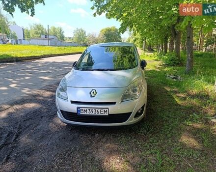 Серый Рено Сценик, объемом двигателя 2 л и пробегом 175 тыс. км за 6200 $, фото 1 на Automoto.ua