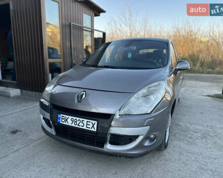 Сірий Рено Сценік, об'ємом двигуна 1.46 л та пробігом 265 тис. км за 4950 $, фото 1 на Automoto.ua