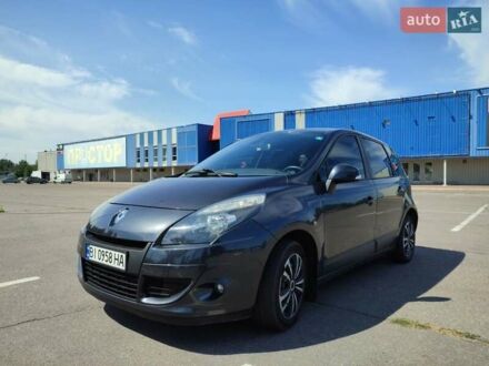 Рено Сценік 2009 у Кременчуге на Automoto.ua Сірий Рено Сценік, об'ємом двигуна 1.4 л та пробігом 230 тис. км за 6300 $, фото 1 на Automoto.ua