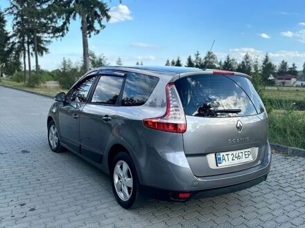 Сірий Рено Сценік, об'ємом двигуна 1.5 л та пробігом 300 тис. км за 5200 $, фото 1 на Automoto.ua