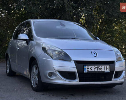 Сірий Рено Сценік, об'ємом двигуна 2 л та пробігом 272 тис. км за 6800 $, фото 1 на Automoto.ua