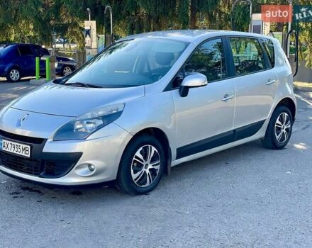 Сірий Рено Сценік, об'ємом двигуна 1.5 л та пробігом 230 тис. км за 6999 $, фото 1 на Automoto.ua