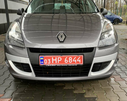 Серый Рено Сценик, объемом двигателя 1.6 л и пробегом 214 тыс. км за 7350 $, фото 1 на Automoto.ua