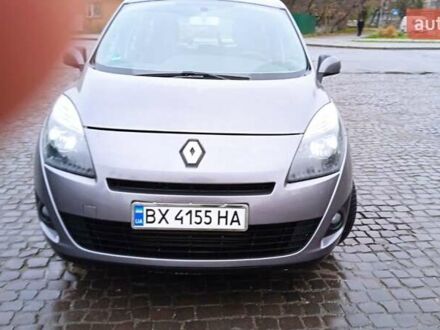 Сірий Рено Сценік, об'ємом двигуна 1.5 л та пробігом 289 тис. км за 6100 $, фото 1 на Automoto.ua
