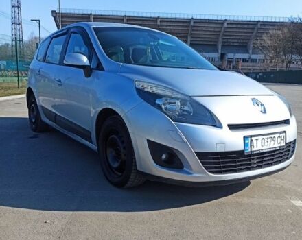 Серый Рено Сценик, объемом двигателя 1.5 л и пробегом 445 тыс. км за 6250 $, фото 1 на Automoto.ua