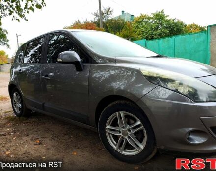 Серый Рено Сценик, объемом двигателя 1.5 л и пробегом 222 тыс. км за 6800 $, фото 1 на Automoto.ua