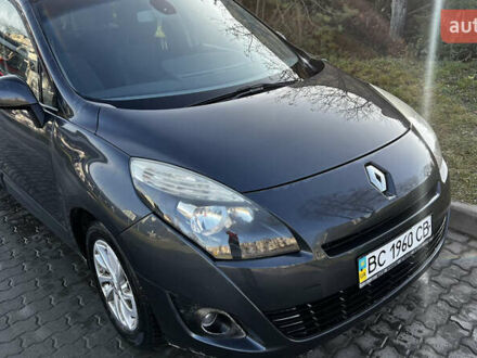 Серый Рено Сценик, объемом двигателя 1.46 л и пробегом 310 тыс. км за 6675 $, фото 1 на Automoto.ua